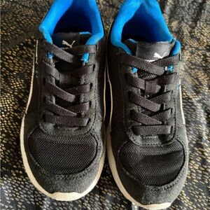 Puma Blue and Black Athletic Shoes
